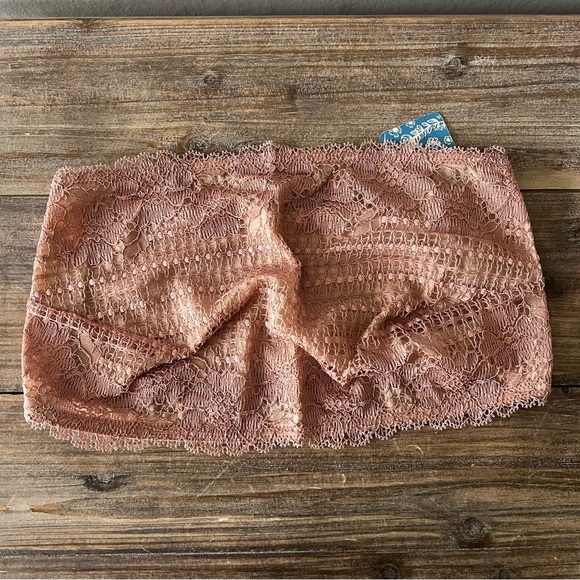 Free People Vintage Rose Camila Lace Bandeau Bra Size X-Small NWT - Picture 1 of 5